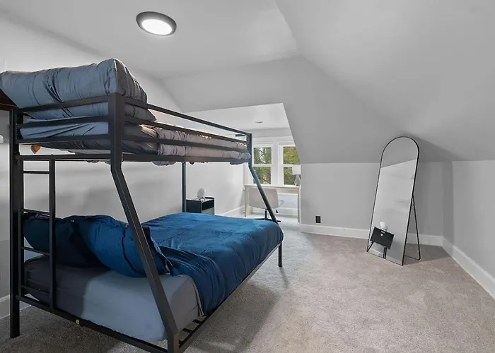 Minutes To Arena District - Foosball & Game Area * Columbus