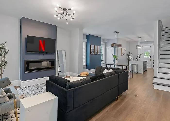 Minutes To Arena District - Foosball & Game Area Columbus